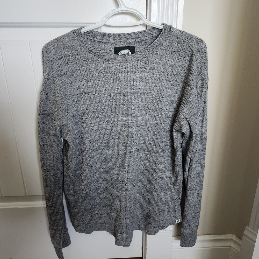 Roots Gray Long Sleeve Tee with Relaxed Fit and Soft Knit Fabric